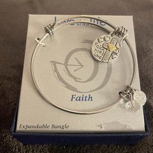"Love this Life" expandable Faith, Hope, Love bracelet